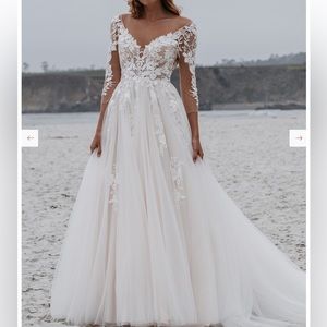 Allure - Style 3510L - Size 12 - Champagne